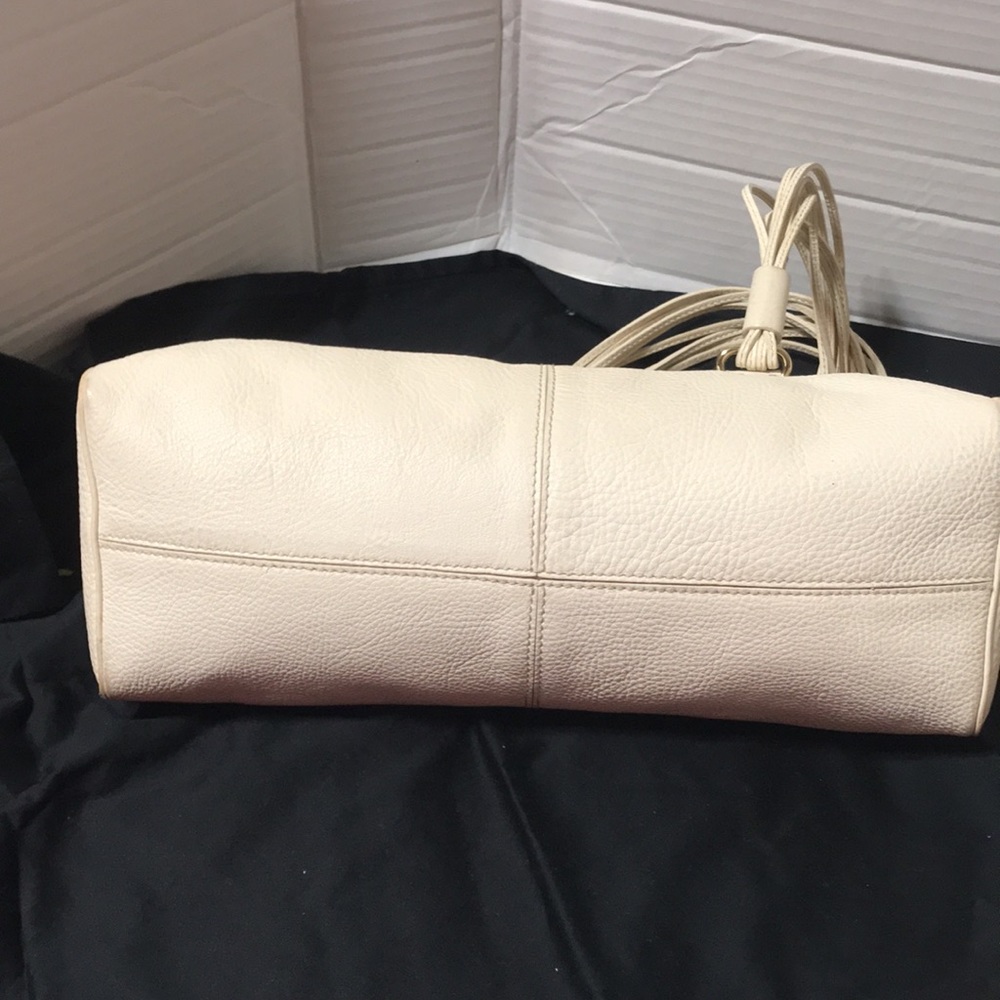 Kate Spade pebble leather shoulder bag with multiple straps - Picture 8 of 14